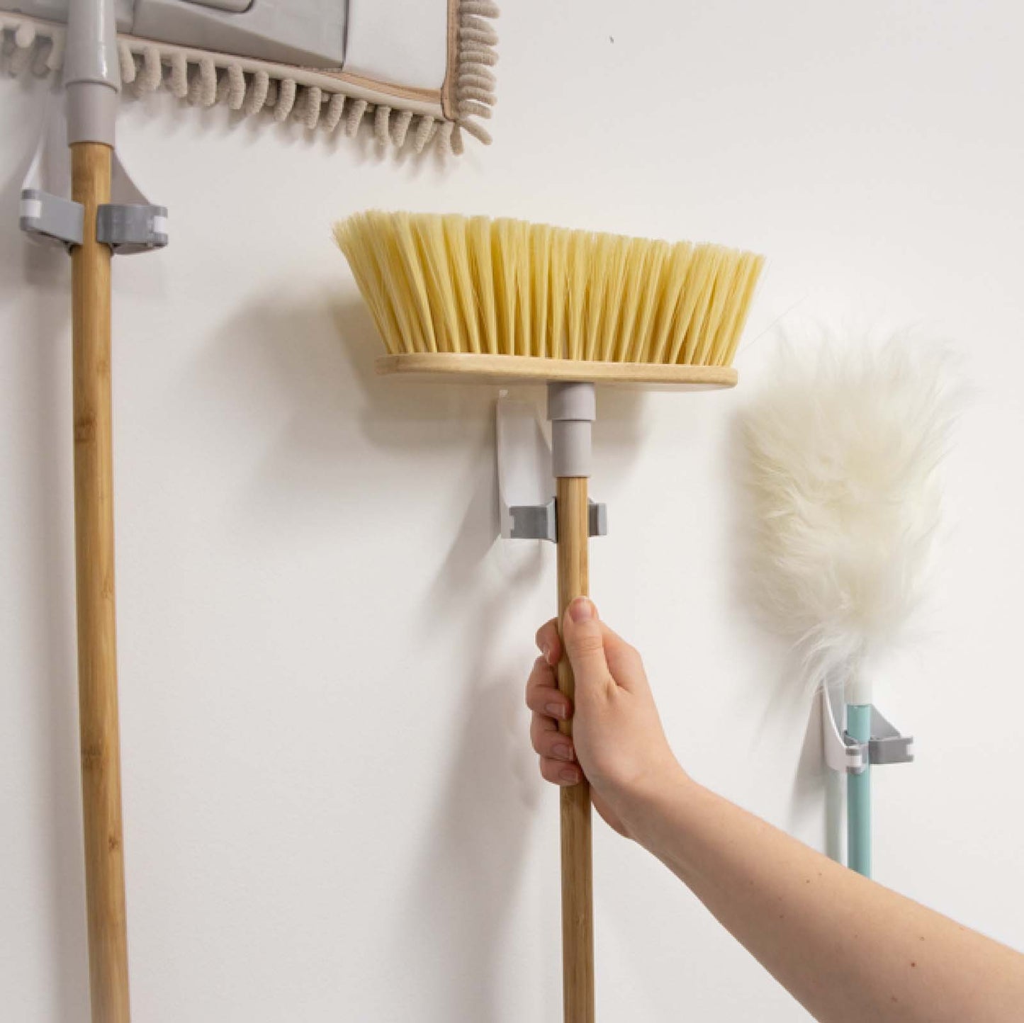 Mop & Broom Gripper - 2 Pack